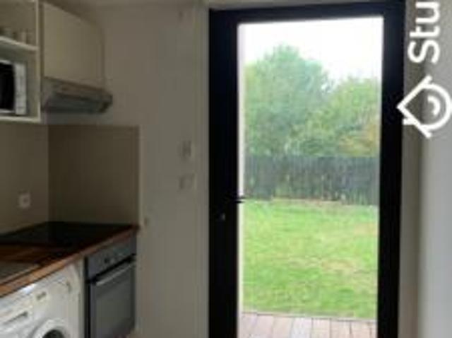 location appartement hay les roses 1 pièce 17 m2 val de marne 94240 870 € / mois