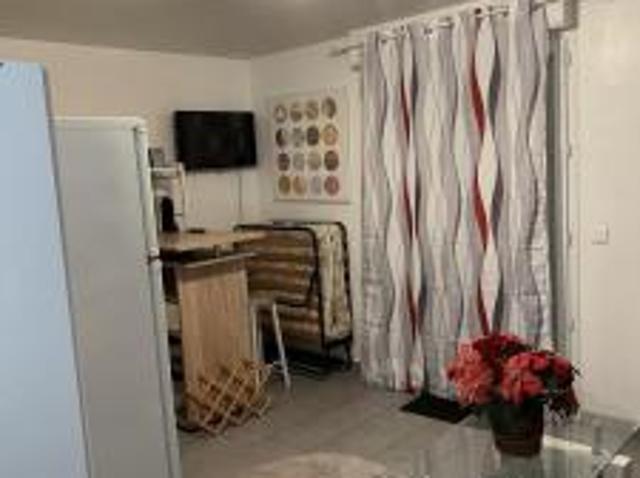 location appartement hay les roses 1 pièce 23 m2 val de marne 94240 860 € / mois