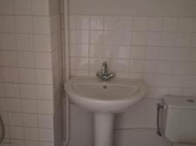 location appartement ile bouchard 1 pièce 23 m2 indre et loire 37220 302 € / mois