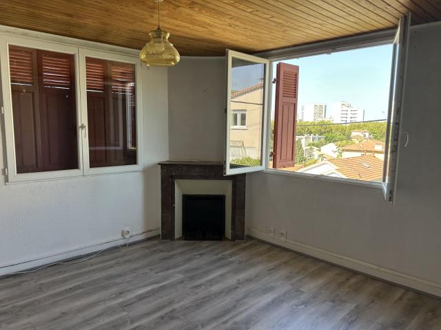 Location Appartement Impasse Augarde, Toulon