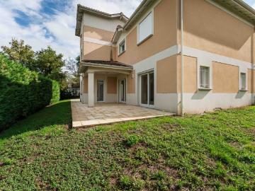 Location Appartement Impasse du Platane, Francheville