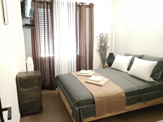 Location Appartement Impasse du Vieux Puits, Nice