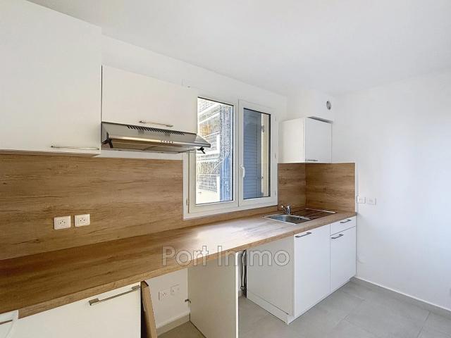Location Appartement Avenue de la Liberté, Villeneuve Loubet