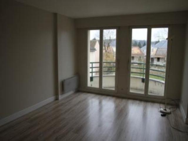 location appartement isle adam 2 pièces 44 m2 val d'oise 95290 889 € / mois