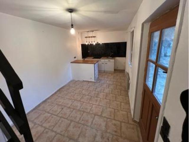 location appartement issou 2 pièces 70 m2 yvelines 78440 800 € / mois