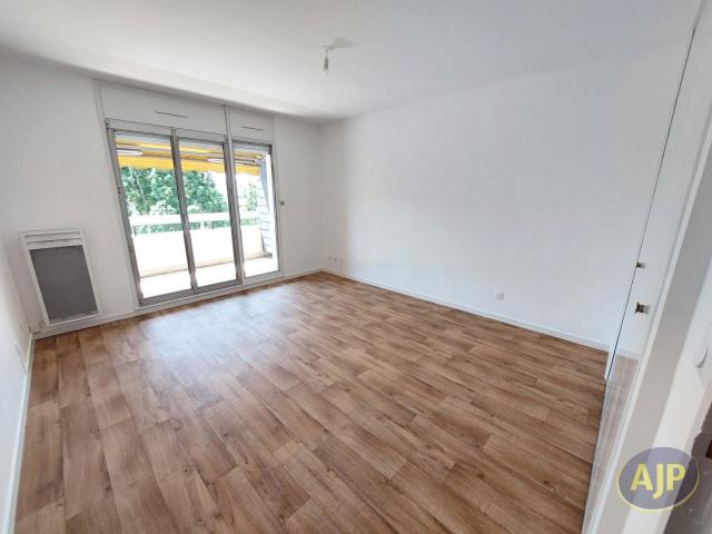 Location Appartement La Drevaudière, Fontguenand