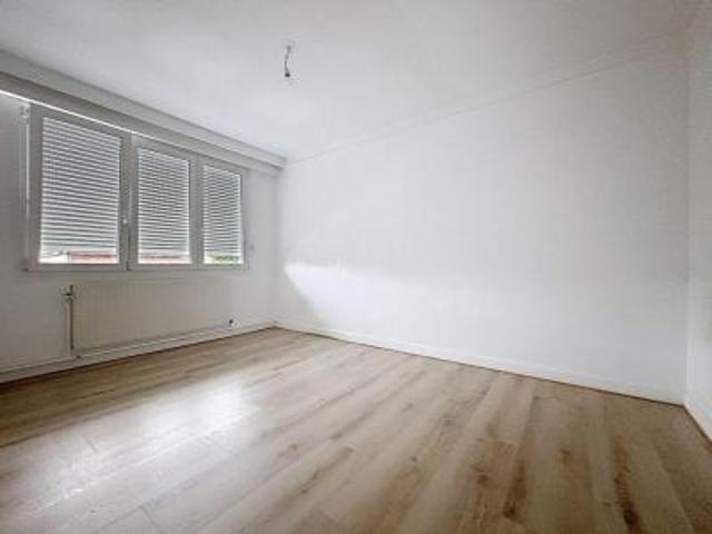 location appartement lambersart 4 pièces 106 m2 nord 59130 1320 € / mois