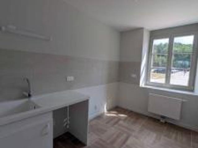 location appartement langres 4 pièces 77 m2 haute marne 52200 763 € / mois