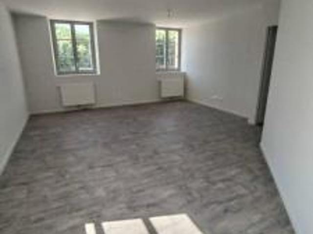 location appartement langres 4 pièces 77 m2 haute marne 52200 794 € / mois