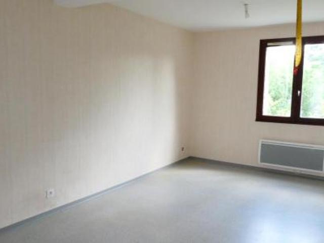 location appartement laguiole 4 pièces 74 m2 aveyron 12210 492 € / mois