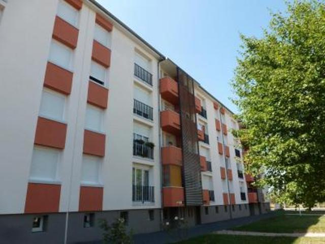 location appartement lapalisse 4 pièces 72 m2 allier 03120 586 € / mois