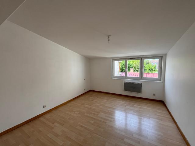 Location appartement Laventie 4 pièces 108.63m² 847.51€