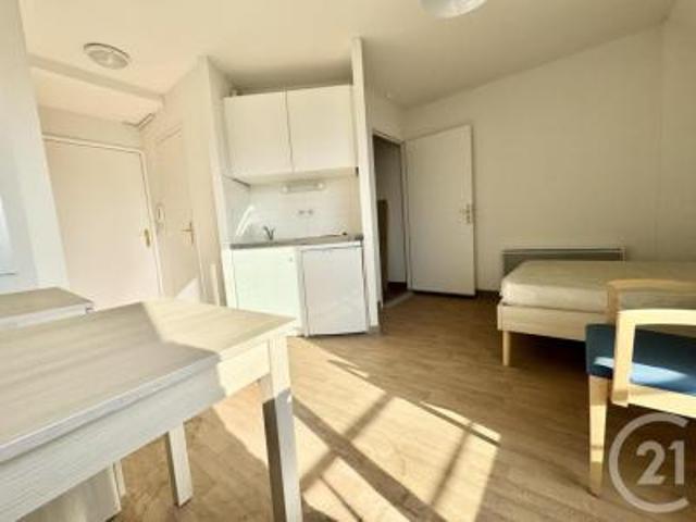 location appartement limoges 1 pièce 18 m2 haute vienne 87000 395 € / mois