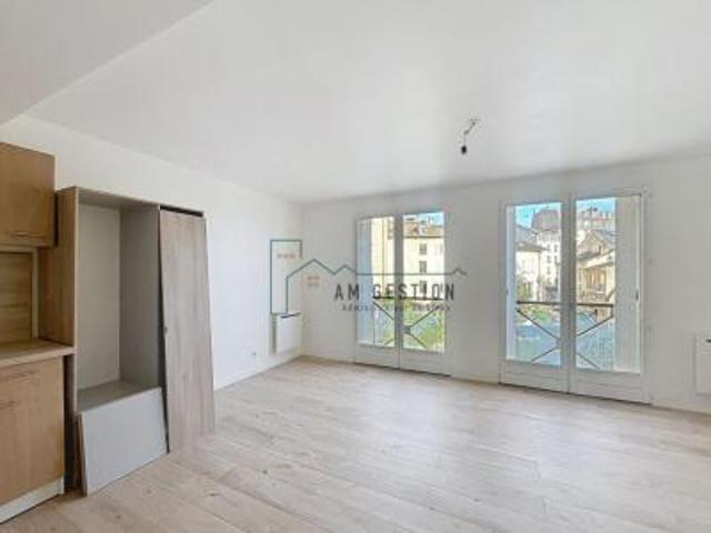 location appartement limoges 1 pièce 28 m2 haute vienne 87000 995 € / mois