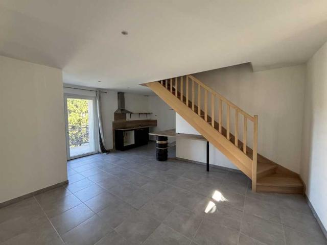 Location Appartement Liaison C: Tain Chanos Curson, Tain l'Hermitage