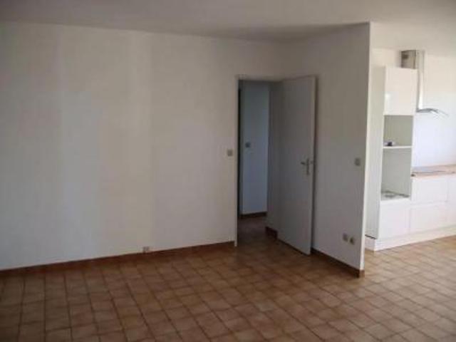 location appartement libourne 3 pièces 75 m2 gironde 33500 799 € / mois