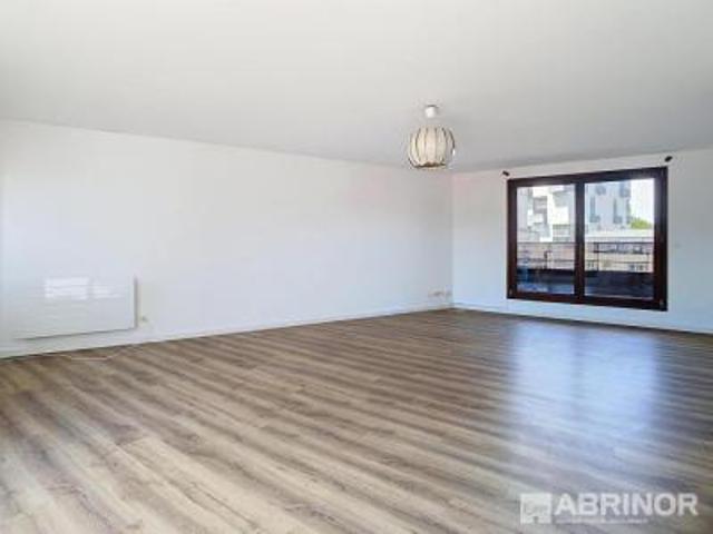 location appartement lille 4 pièces 120 m2 nord 59800 1900 € / mois