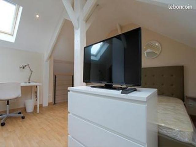 location appartement lille 5 pièces 79 m2 nord 59000 500 € / mois