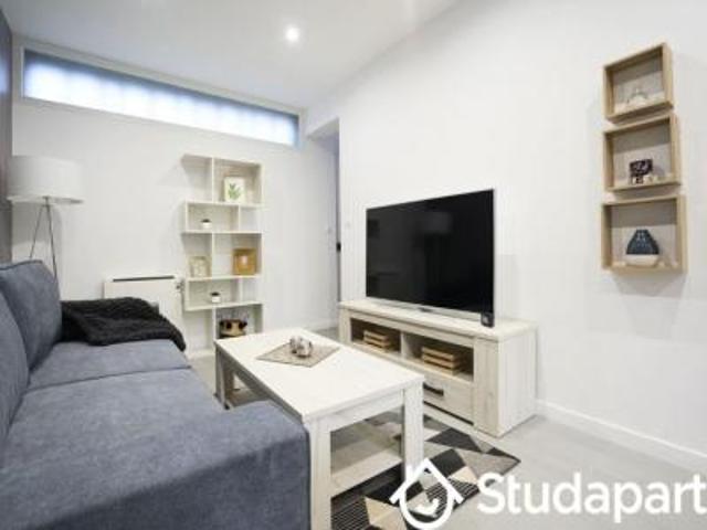 location appartement lille 1 pièce 14 m2 nord 59000 495 € / mois
