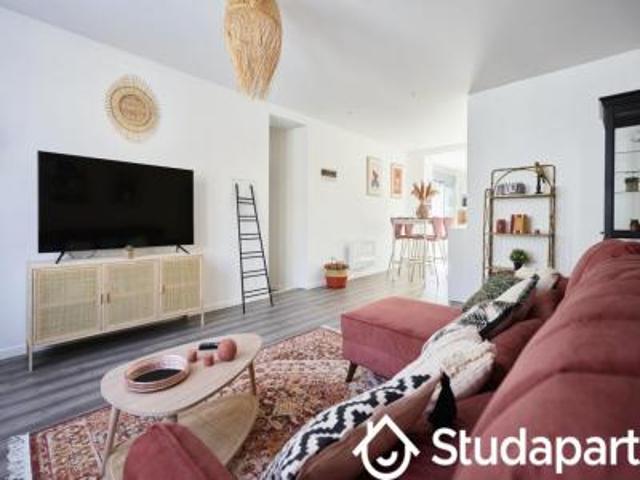 location appartement lille 1 pièce 11 m2 nord 59000 570 € / mois