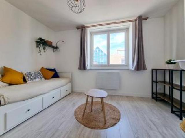 location appartement lille 1 pièce 24 m2 nord 59000 560 € / mois