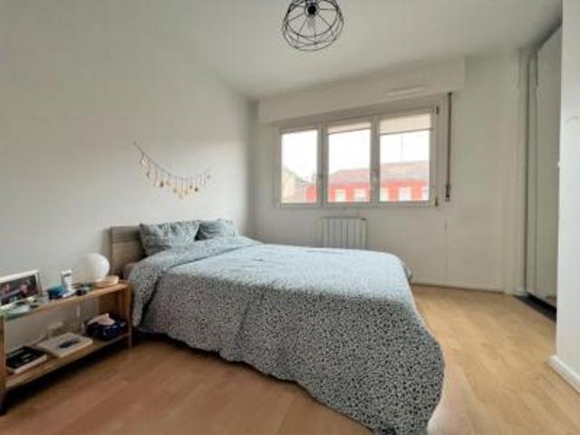 location appartement lille 2 pièces 34 m2 nord 59000 700 € / mois
