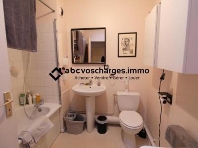 location appartement lille 3 pièces 58 m2 nord 59000 890 € / mois