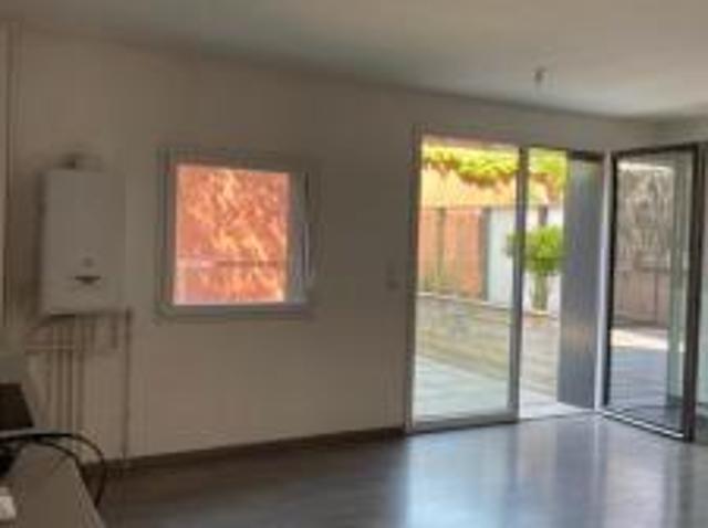 location appartement lille 3 pièces 66 m2 nord 59000 917 € / mois