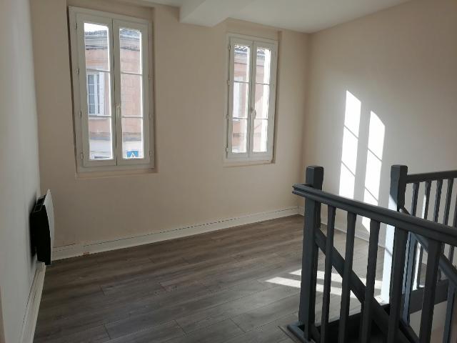Location appartement L'isle jourdain, 48m² 2 pièces 517€ Gers