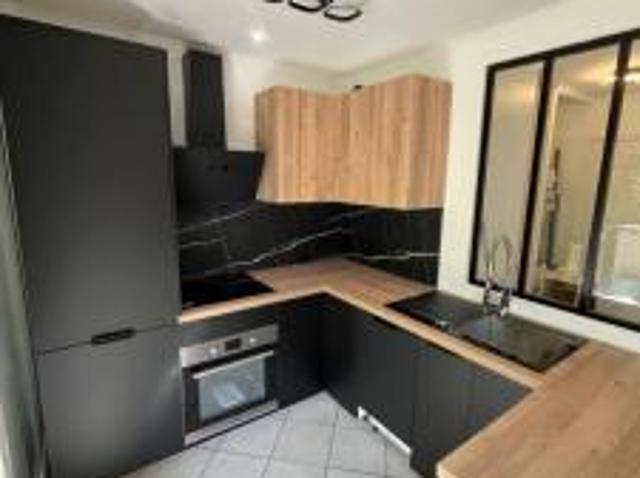 location appartement livry gargan 2 pièces 47 m2 seine saint denis 93190 1100 € / mois