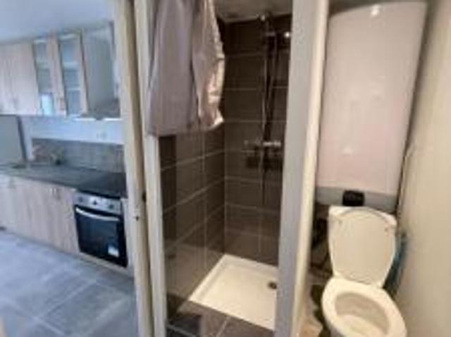 location appartement lorgues 1 pièce 30 m2 var 83510 600 € / mois