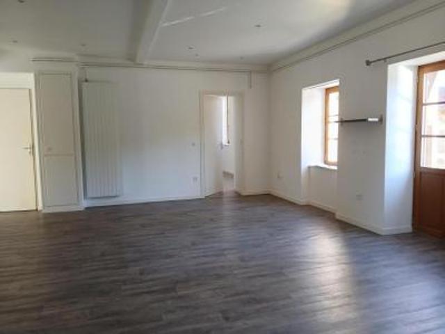 location appartement loubeyrat 4 pièces 87 m2 puy de dome 63410 635 € / mois