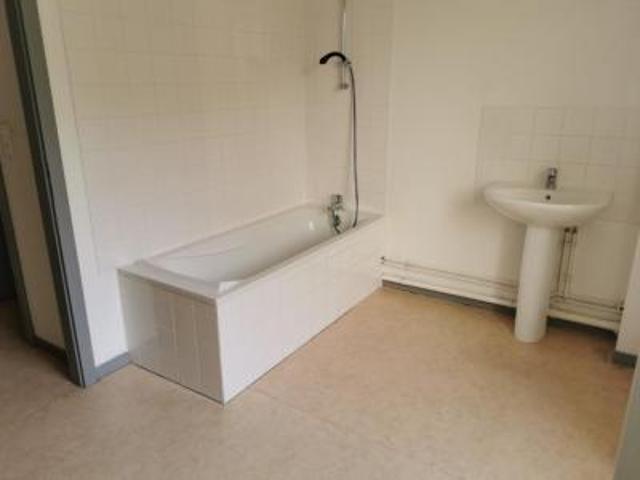 location appartement luxeuil les bains 3 pièces 66 m2 haute saone 70300 596 € / mois