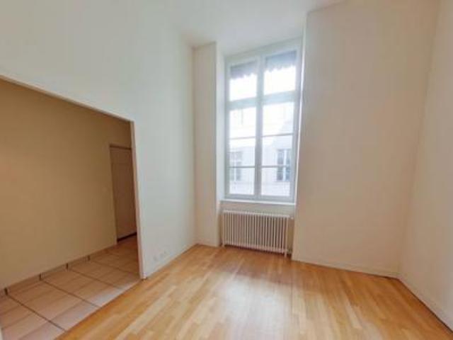 location appartement lyon 2eme arrondissement 3 pièces 68 m2 rhone 69002 1115 € / mois