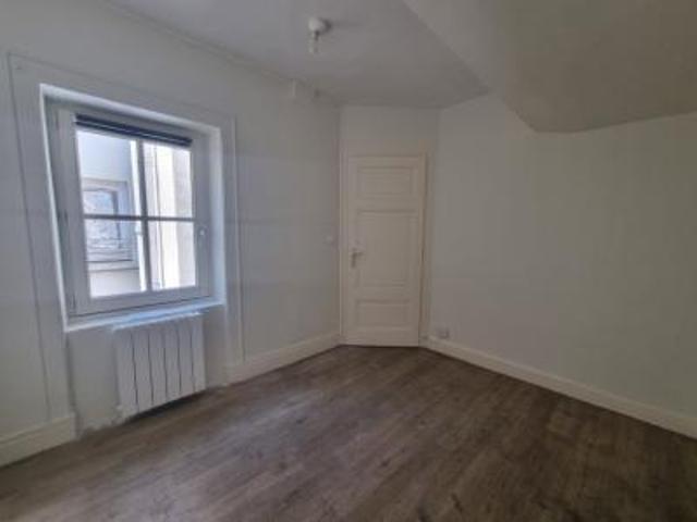 location appartement lyon 2eme arrondissement 1 pièce 22 m2 rhone 69002 555 € / mois