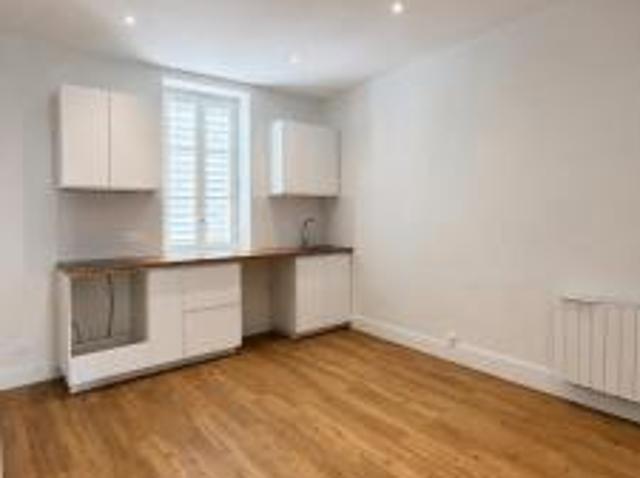 location appartement lyon 2eme arrondissement 2 pièces 60 m2 rhone 69002 908 € / mois