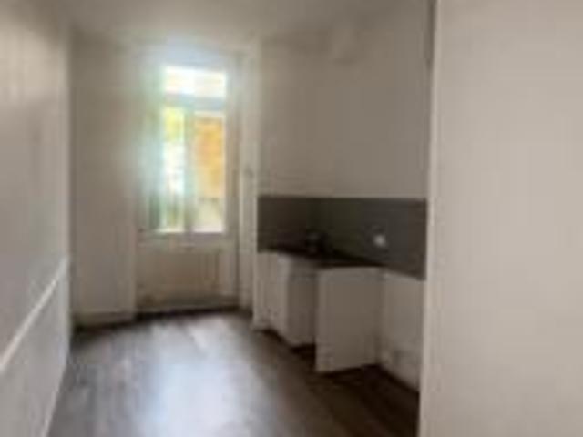 location appartement lyon 7eme arrondissement 3 pièces 61 m2 rhone 69007 1033 € / mois