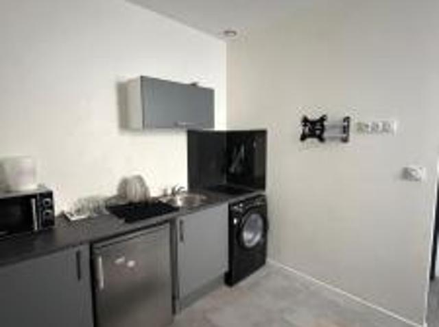 location appartement lyon 7eme arrondissement 1 pièce 17 m2 rhone 69007 655 € / mois