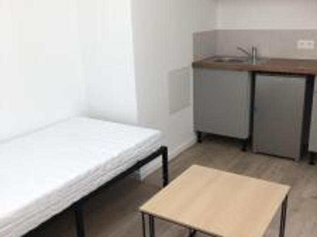 location appartement lyon 7eme arrondissement 1 pièce 15 m2 rhone 69007 685 € / mois