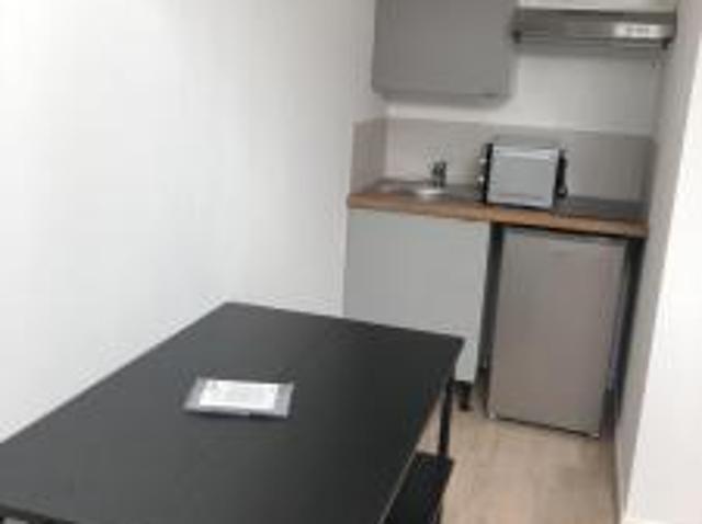 location appartement lyon 7eme arrondissement 1 pièce 21 m2 rhone 69007 730 € / mois