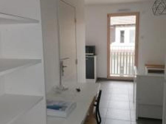 location appartement lyon 7eme arrondissement 1 pièce 29 m2 rhone 69007 657 € / mois