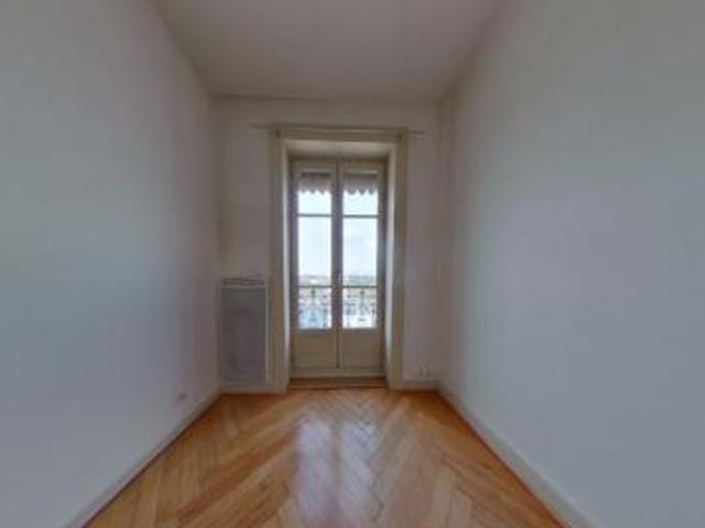 location appartement lyon 7eme arrondissement 2 pièces 64 m2 rhone 69007 871 € / mois