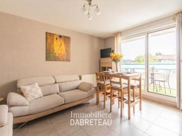 location appartement lyon 7eme arrondissement 4 pièces rhone 69007 605 € / mois