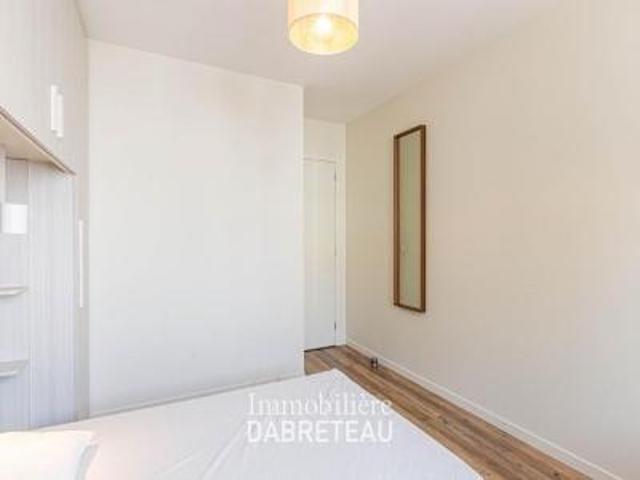 location appartement lyon 7eme arrondissement 5 pièces 73 m2 rhone 69007 600 € / mois