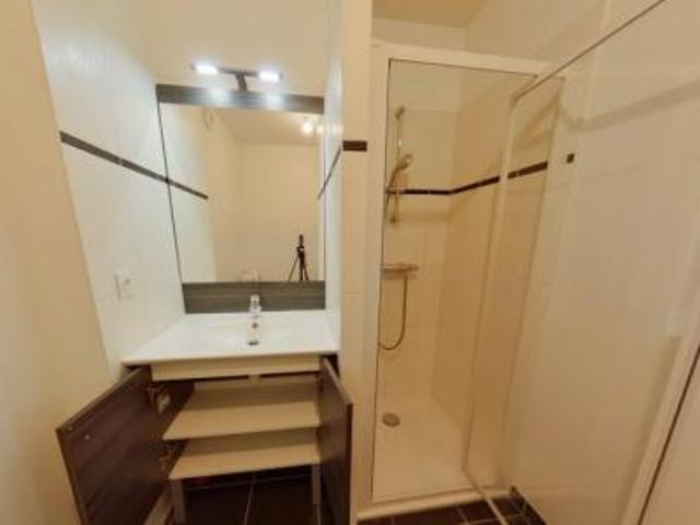 location appartement lyon 8eme arrondissement 2 pièces 35 m2 rhone 69008 643 € / mois