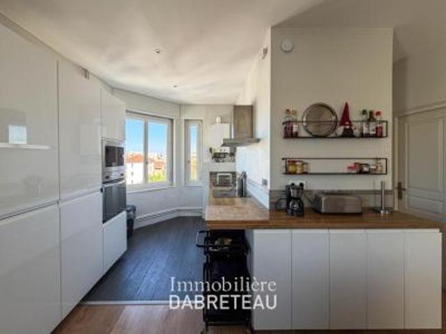 location appartement lyon 8eme arrondissement 6 pièces 101 m2 rhone 69008 530 € / mois
