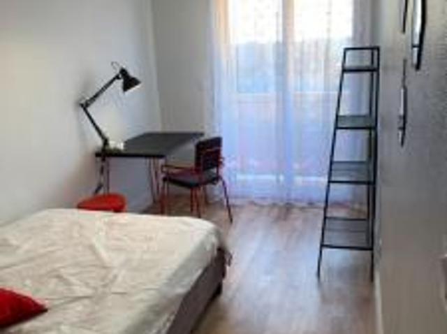 location appartement lyon 8eme arrondissement 6 pièces 93 m2 rhone 69008 520 € / mois
