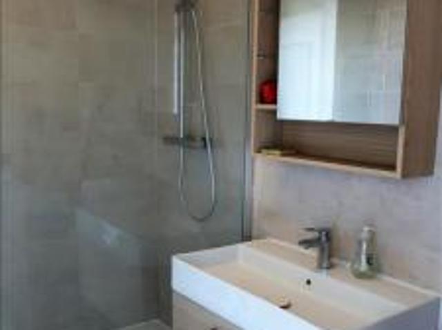 location appartement lyon 8eme arrondissement 6 pièces 9 m2 rhone 69008 505 € / mois