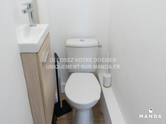 location appartement lyon 8eme arrondissement 6 pièces 9 m2 rhone 69008 380 € / mois