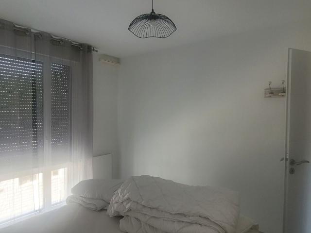 Location appartement, m² T 3 à Manosque, 1 000 €